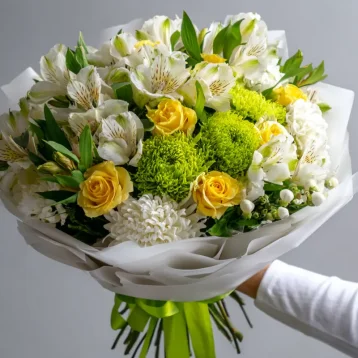 Букет с альстромериями «Мелодия лета»