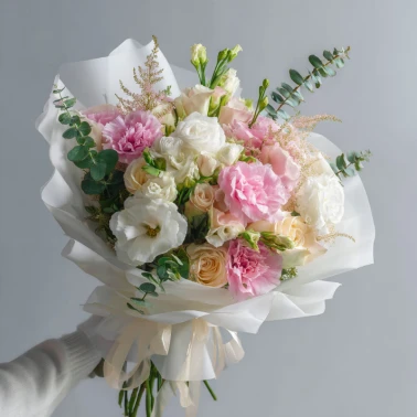 Букет с эустомами «Мягкое прикосновение»