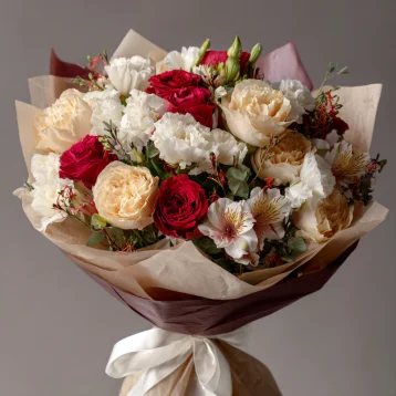 Букет с эустомами «Тонкая грань»