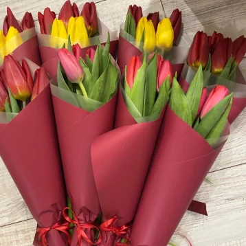 Тюльпаны в подарок