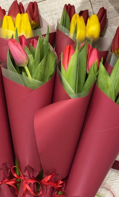 Тюльпаны в подарок