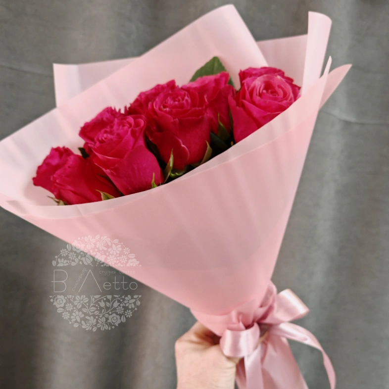 Розовый букет страсти