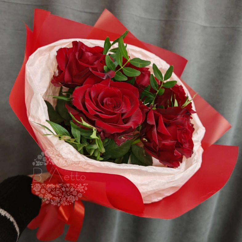 Королевские розы