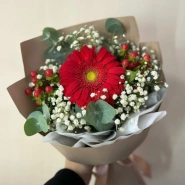 Красный акцент букета 0