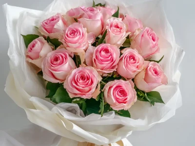 15 розовых эквадорских роз