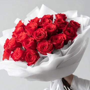 Красные розы «Пламя любви»