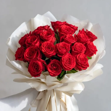 Красные розы «Алое признание»